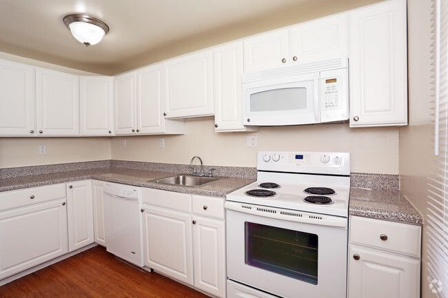 Broadmore Apartments - 639 S Broad St, Lansdale, PA | Homes.com