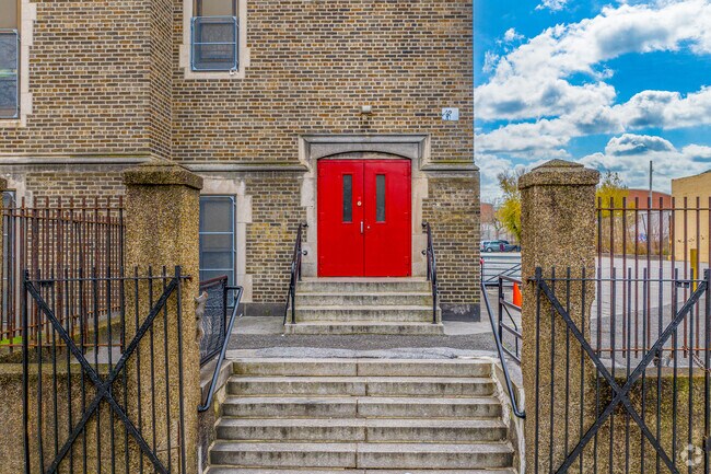 Universal Alcorn Charter School has a niche.com rating of C-.