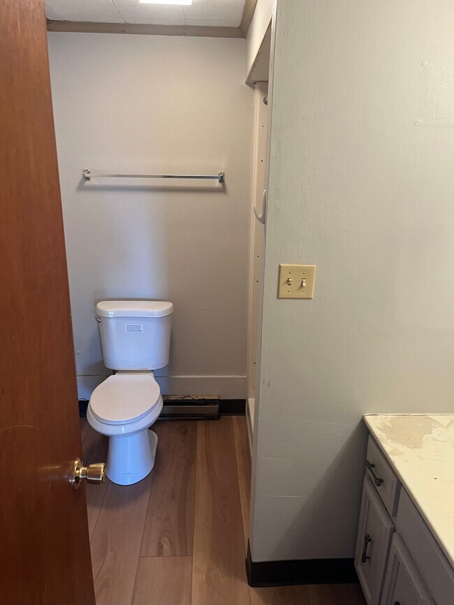 297 S Sandusky St unit C, Delaware, OH 43015 - photo 5