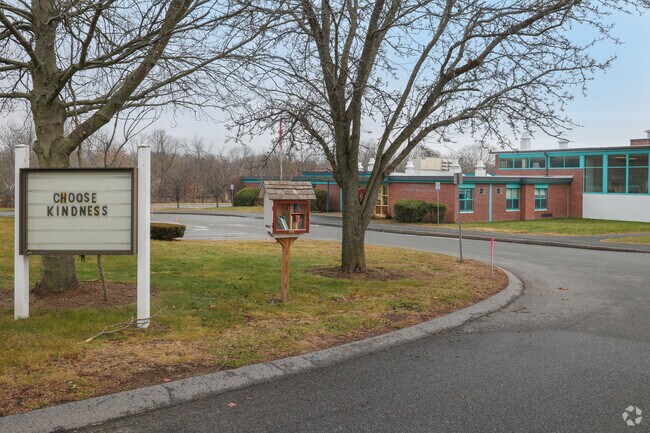 Highlands Elementary School is located in Danvers, MA.