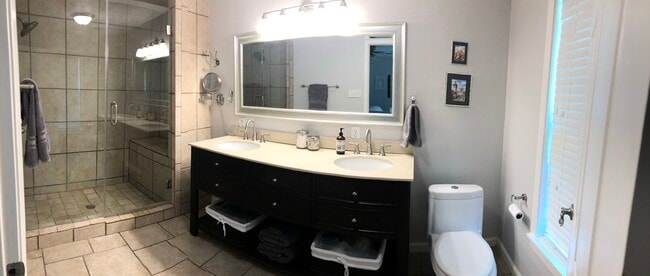 1605 Elizabeth Blvd, Fort Worth, TX 76110 - photo 3