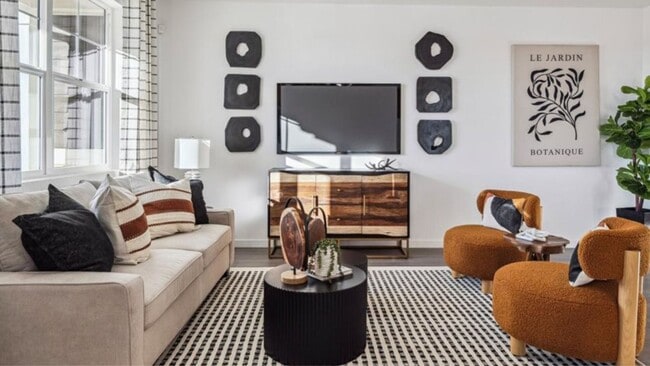 948 Andrews Crest Dr, Berthoud, CO 80513 - photo 2