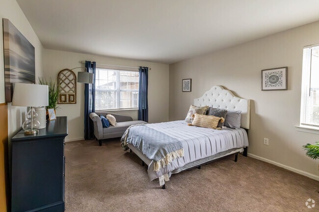 1BA, 1BA - 895SF - Bedroom