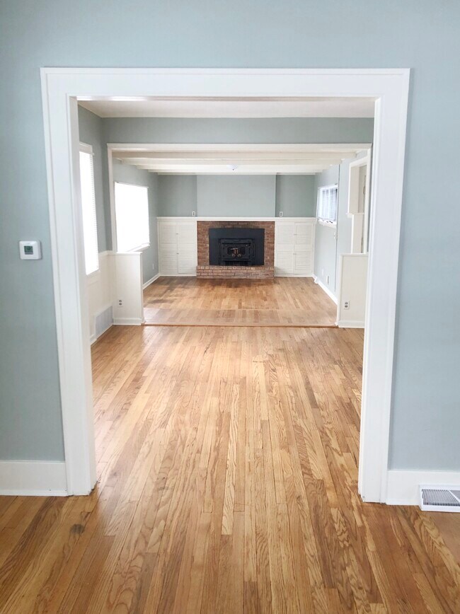 43 Mayfield Ave NE, Grand Rapids, MI 49503 - photo 3