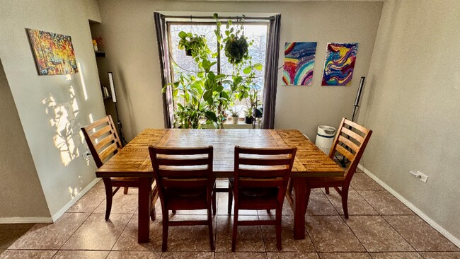 1360 W Evergreen Ave unit 2, Chicago, IL 60642 - photo 4