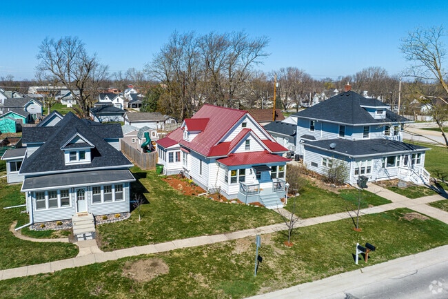 Woodward's Main Street features a variety of housing styles, including Bungalows as well as classic American Foursquare designs