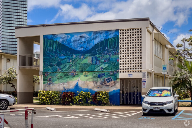 Lunalilo Elementary School creates a welcoming and inclusive environment for young learners.