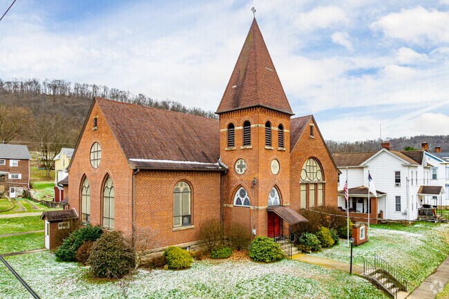 Bolivar’s central brick church is a landmark for community gatherings.