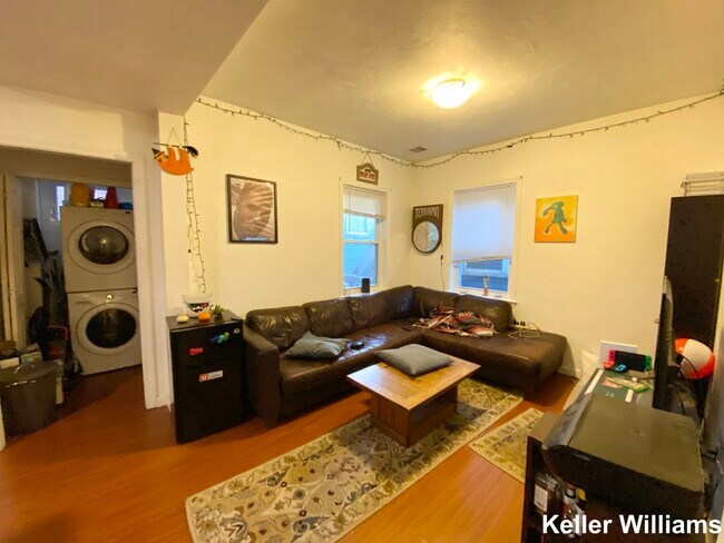 93A Hillside St unit 1, Boston, MA 02120 - photo 3