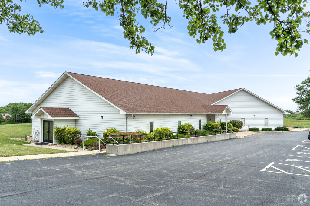 Calvary Baptist Christian Academy holds classes in Calvary Baptist Church.