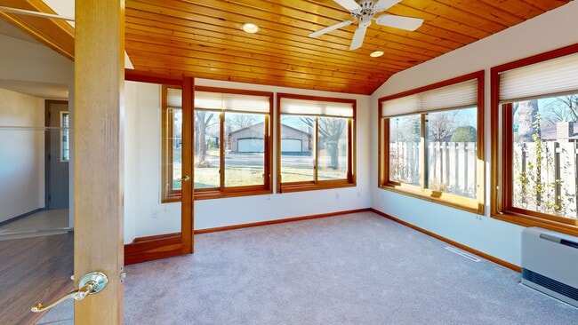 984 Yuma Ln N, Plymouth, MN 55447 - photo 3