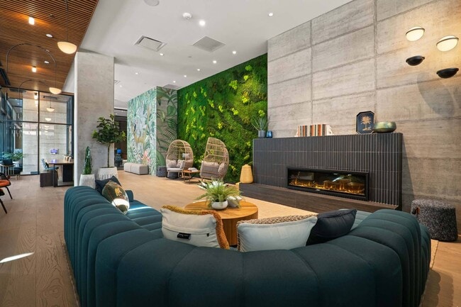 Windsor 3000 Huron, Denver, CO 80202 - photo 6