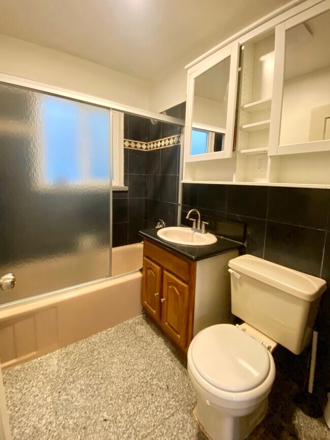 1534 University Ave unit 1534, Berkeley, CA 94703 - photo 4