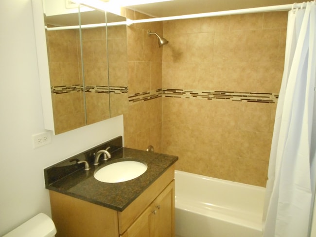 244 N Smith St unit G5, Palatine, IL 60067 - photo 4