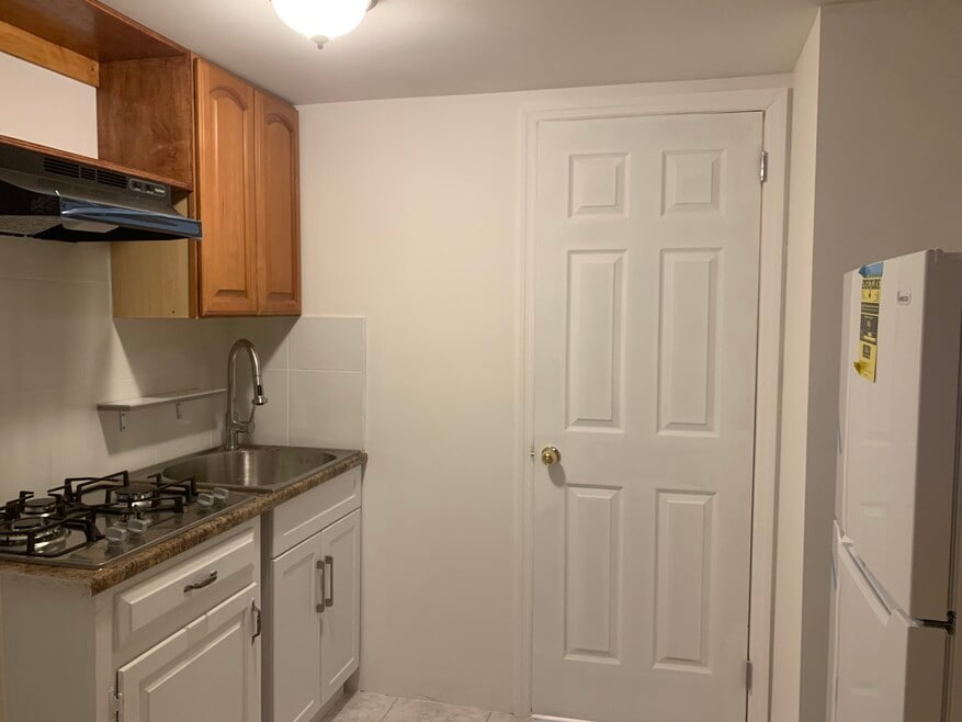 4638 194th St, Flushing, NY 11358 - photo 1