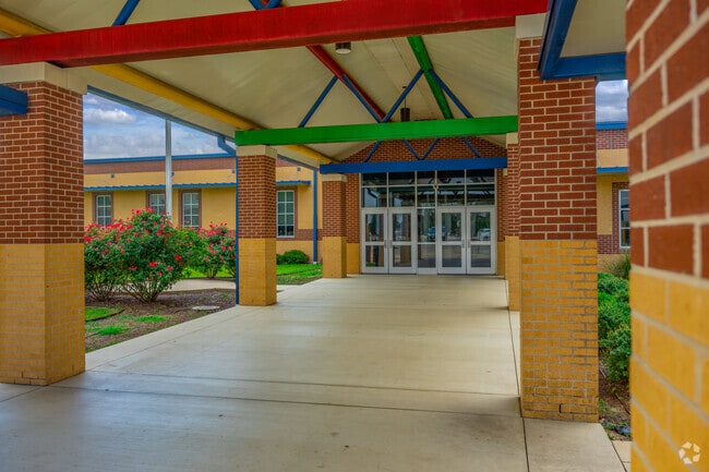 Experience the uplifting atmosphere of Boldt Elementary and embrace the pleasure of learning.