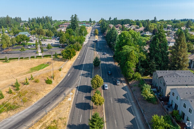Looking up SE 164th Ave from hwy 14 along the Village at Fisher's Landing neighborhood.