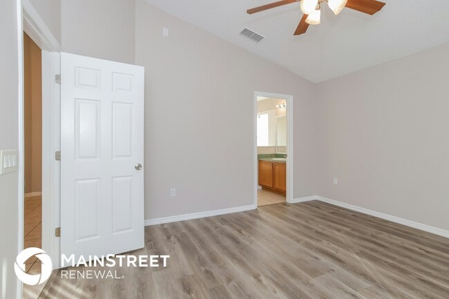 2808 Playing Otter Ct, Kissimmee, FL 34747 - photo 7