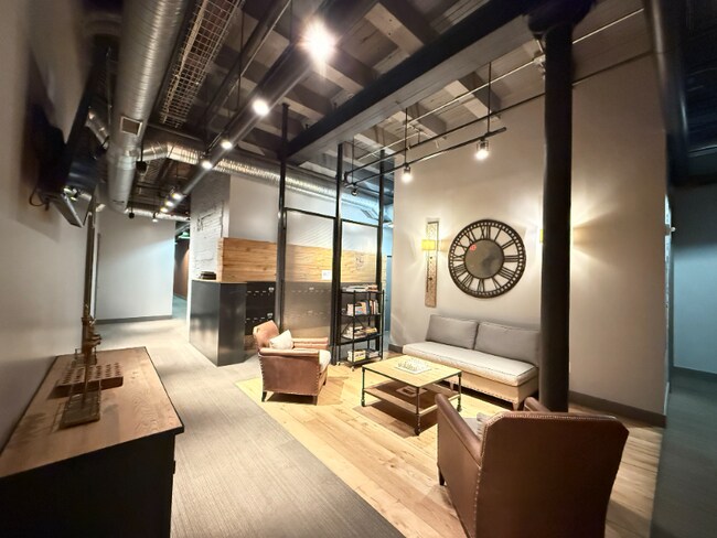 570 S Front St unit 212, Columbus, OH 43215 - photo 5