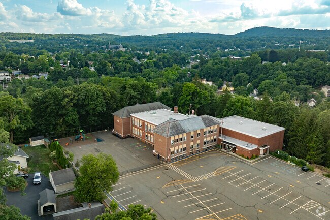 Samuel R. Donald is a public elementary school in Bloomingdale, NJ.
