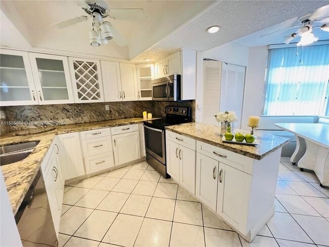 1830 Sabal Palm Dr, Davie, FL 33324 - photo 2