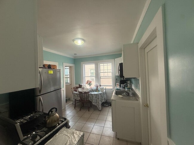 21 Granfield Ave unit 1, Roslindale, MA 02131 - photo 4