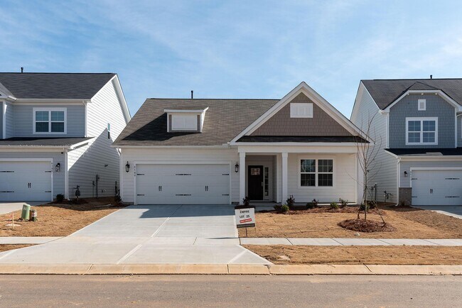 2061 Sabra St unit 36454328, Gastonia, NC 28054 - photo 4