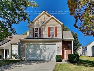 7107 Fox Point Dr, Charlotte, NC 28269