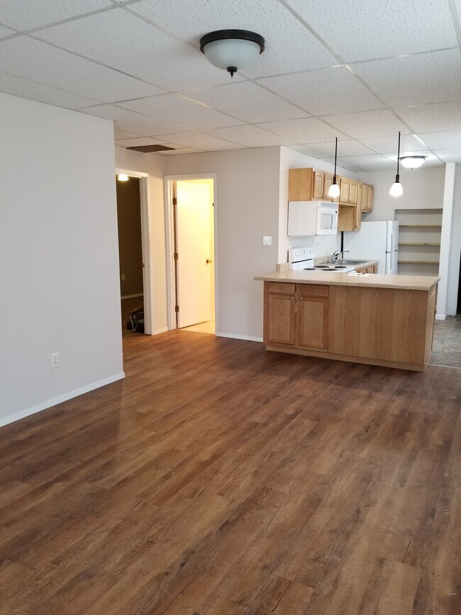 410 W Webster St unit 2, Goldfield, IA 50542 - photo 4