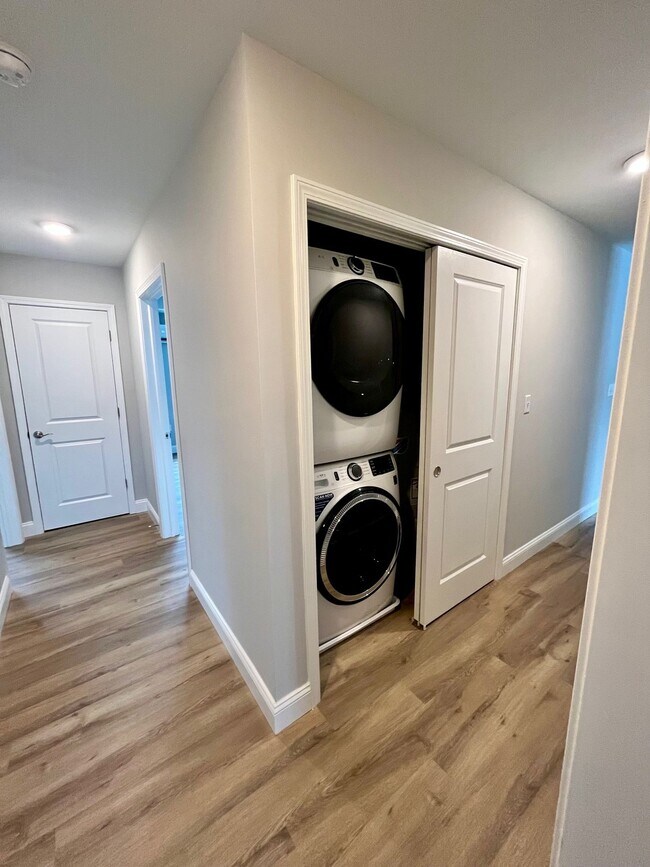 River's Edge Apartments, Green Island, NY 12183 - photo 6