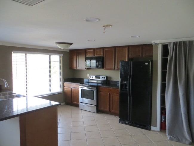 16 SW 1st Ave unit 16, Ocala, FL 34471 - photo 3