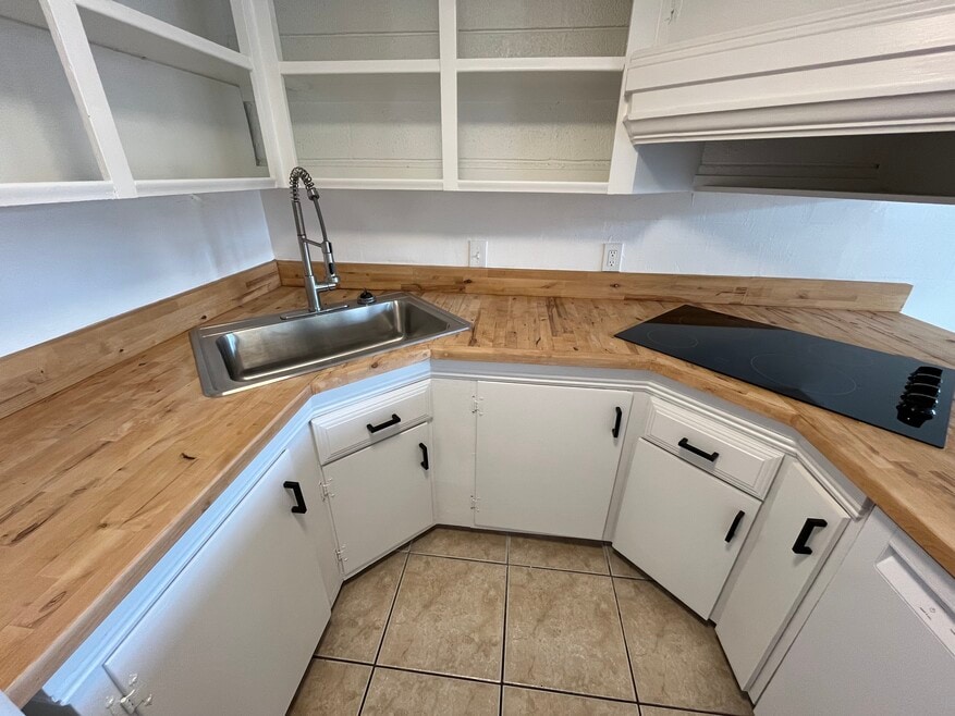 810 E Redondo Dr, Tempe, AZ 85282 - photo 1