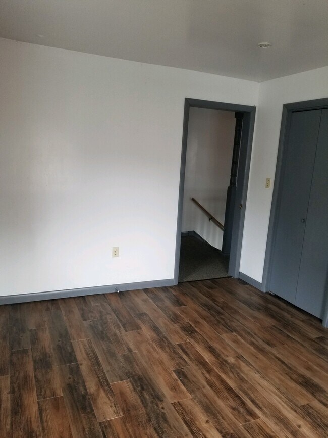 555 W Church St unit no. 2, Lock Haven, PA 17745 - photo 4