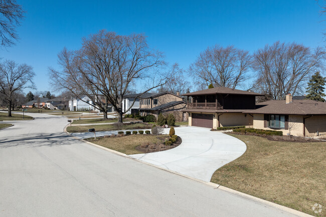 The winding roads of Brook Forest make for a scenic drive through the neighborhood.