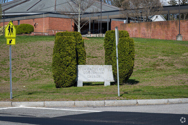 Experience the nurturing environment of Immaculate Conception Catholic School in Cranston, RI.