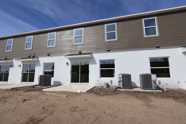 4136 Campsite Loop, Orlando, FL 32824 - photo 5