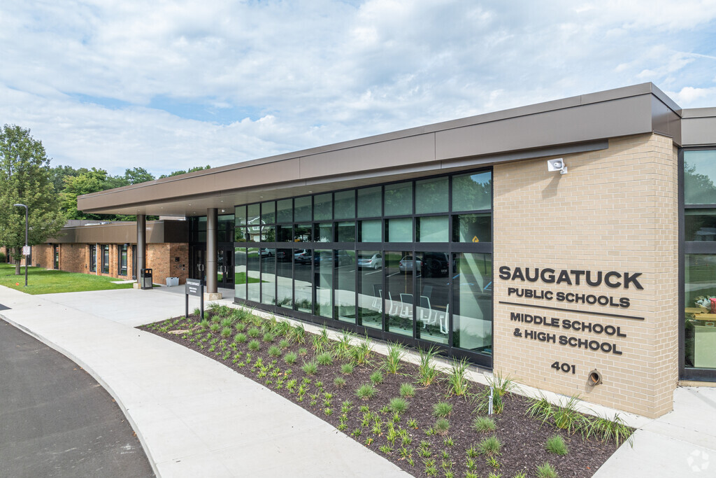 Saugatuck Middle School is a public school located in Saugatuck, Michigan.