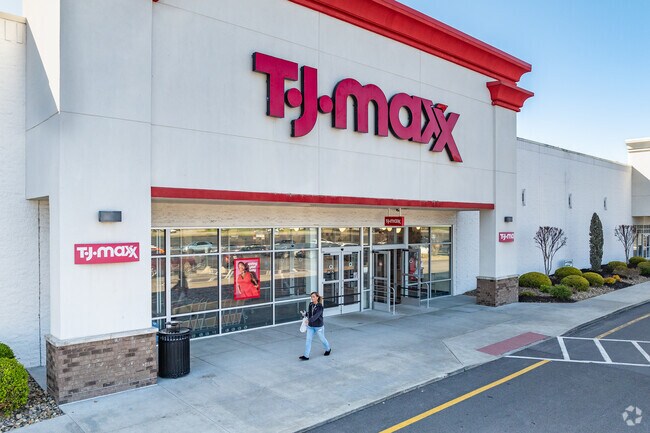 Big box retailers like TJ Max are located in the Huntington Mall near Yates Crossing.