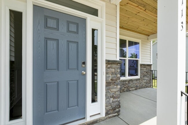 113 Arundel Dr, Clayton, NC 27527 - photo 6