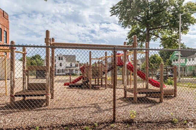Homer Street Elementary School is located in Springfield, MA.