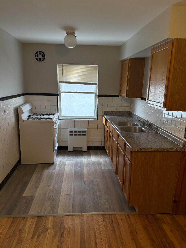 3323 Werk Rd unit 1, Cincinnati, OH 45211 - photo 3