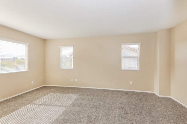 31751 Canyon Estates Dr, Lake Elsinore, CA 92532 - photo 7