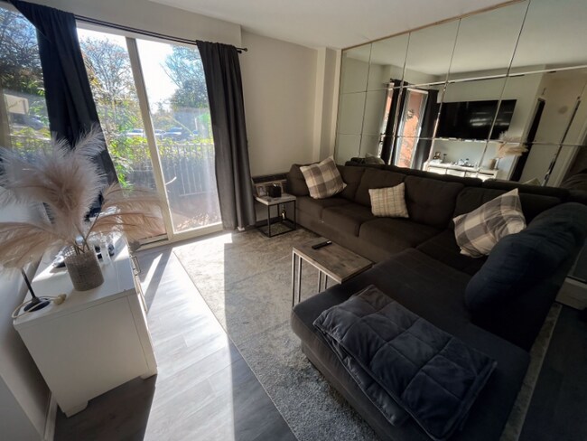 Peekskill Towers unit LL4, Peekskill, NY 10566 - photo 4