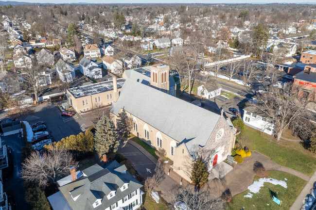 St James School, offers A compelling sense of Christian community embraces all people.