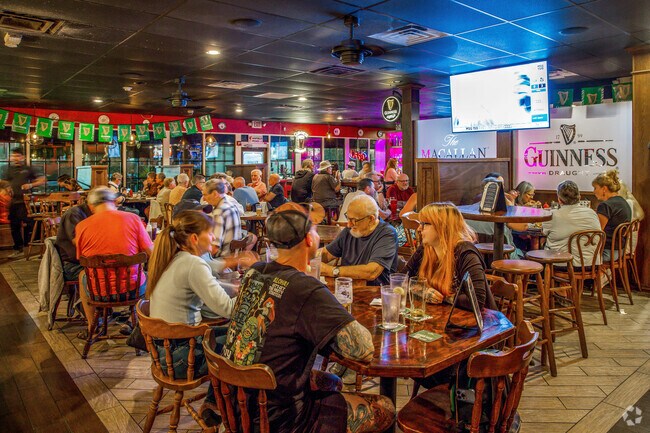 Enjoy some trivia, sports games & so much more at Horse & Jockey restaurant.