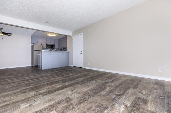 Plum Tree, Claremont, CA 91767 - photo 3