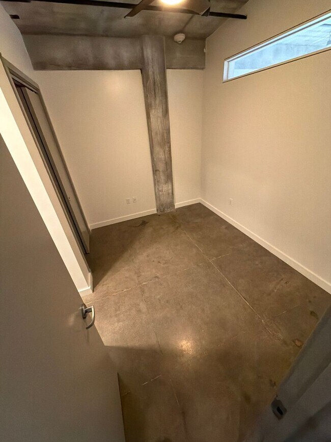 Clemens Building, Des Moines, IA 50309 - photo 7