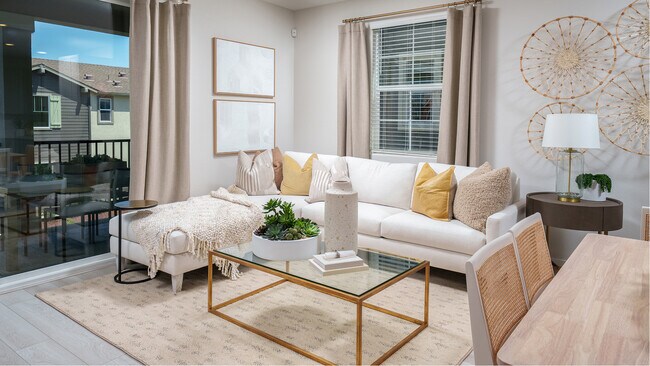 1102 Bellawood Dr, Galt, CA 95632 - photo 4