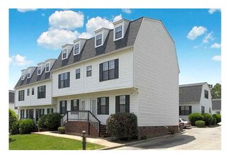 1026 Fir Place, Greensboro, NC 27407