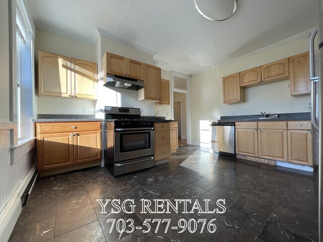 34 Calumet St unit 3, Boston, MA 02120 - photo 5